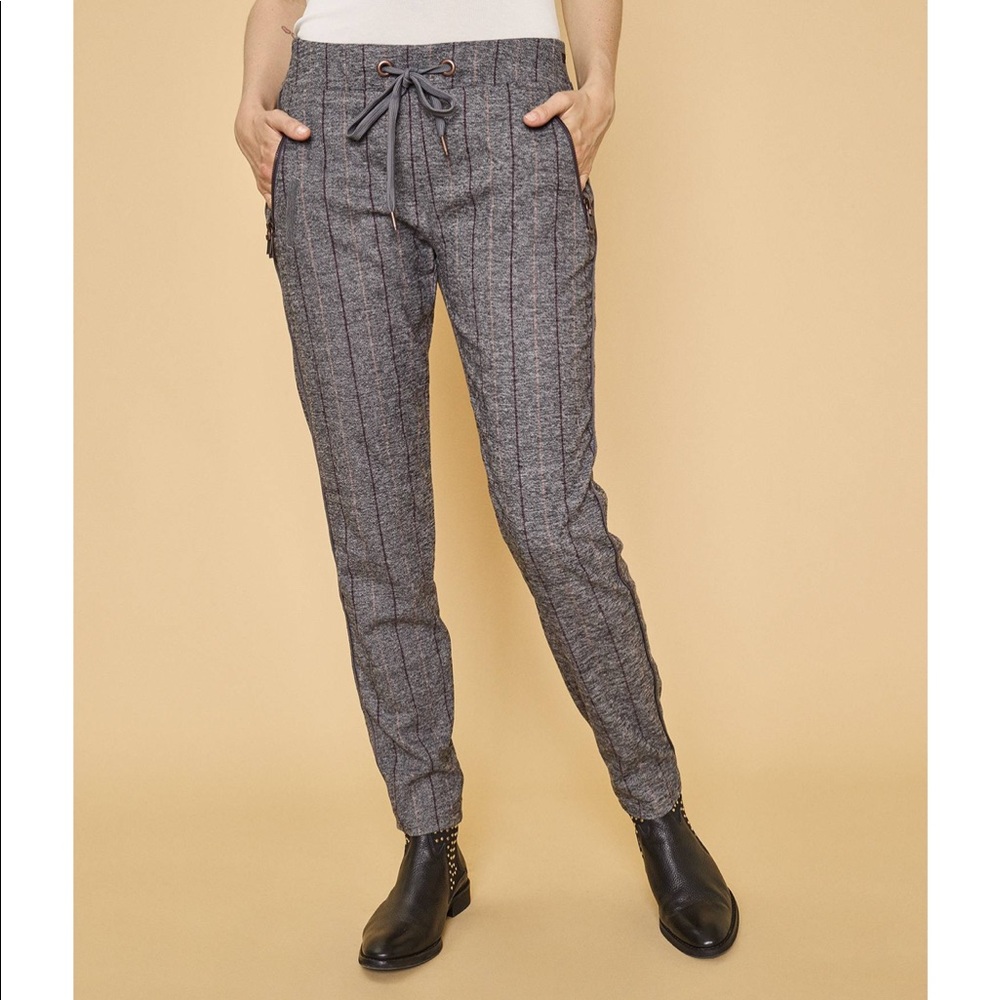 Women's Gray Pinstripe Drawstring Jogger Pants